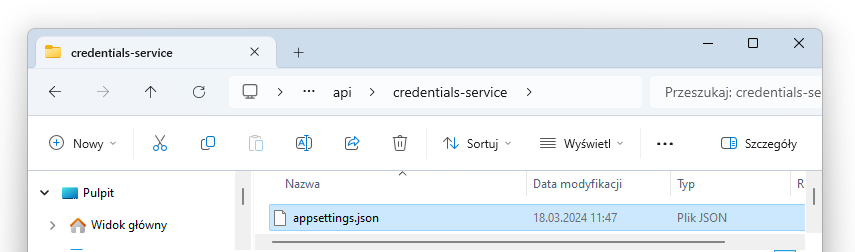Plik appsettings.json znajdujący się w folderze credentials-service