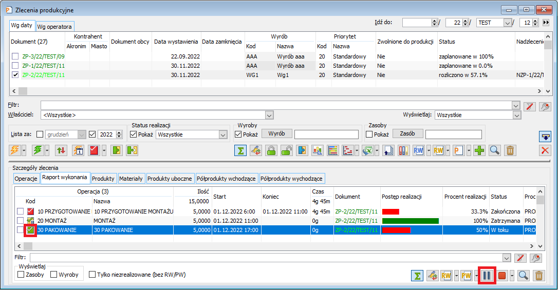 Przycisk do dodawania pauzy (zatrzymania operacji) na liście Zlecenia produkcyjne, w sekcji rozwijalnej Szczegóły zlecenia, na zakładce Raport wykonania